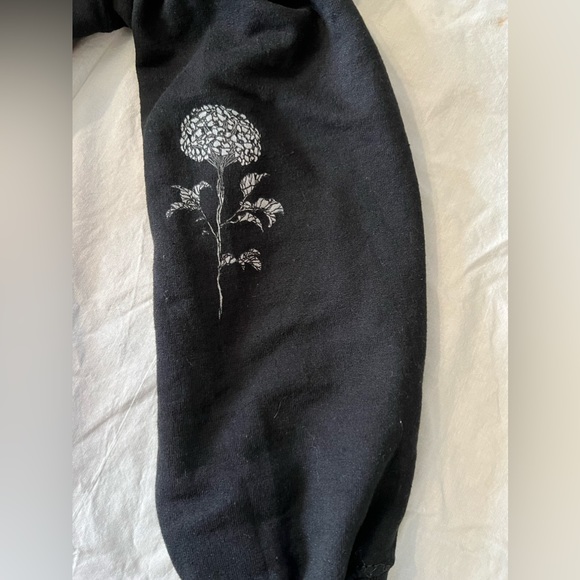 Atsuko The Promised Neverland Black Graphic Hoodie Cotton Blend Size M - Picture 4 of 9